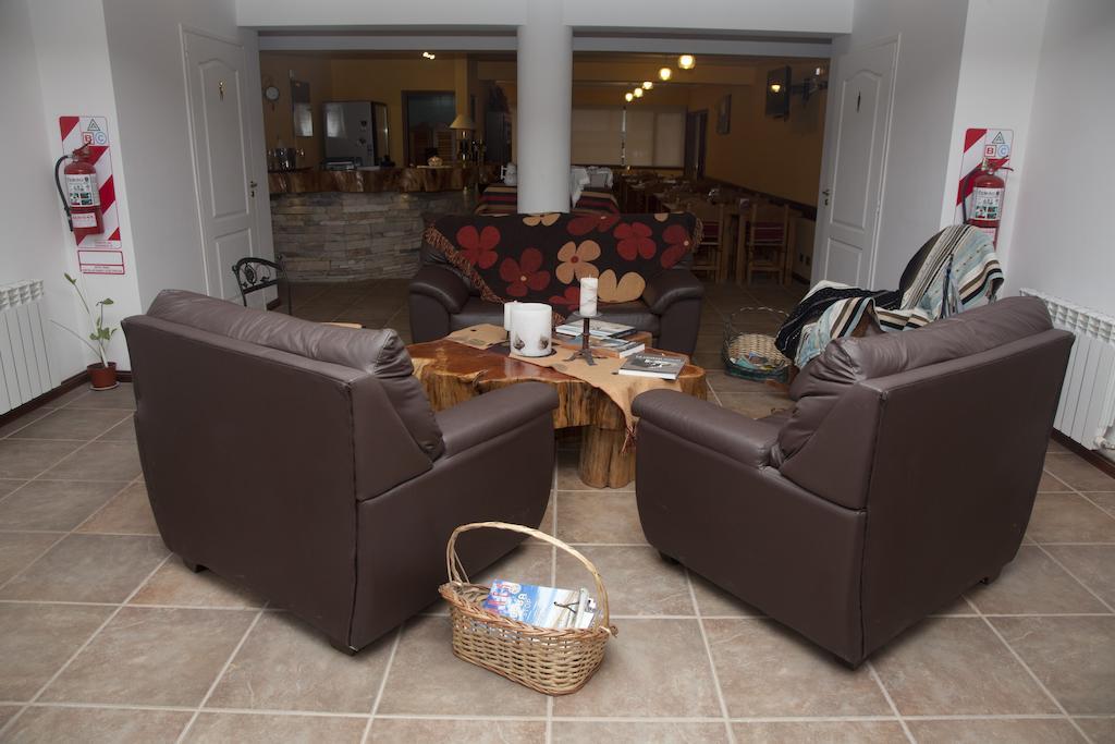 Apart Hotel Raices Patagonicas Диня Хуапи Екстериор снимка