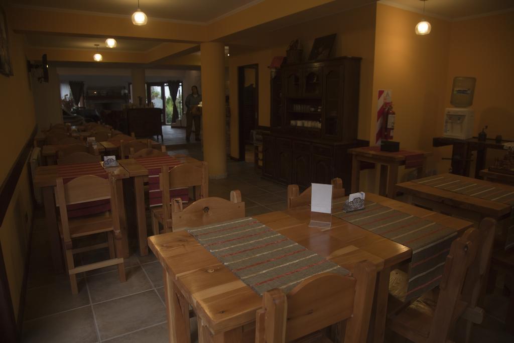 Apart Hotel Raices Patagonicas Диня Хуапи Екстериор снимка